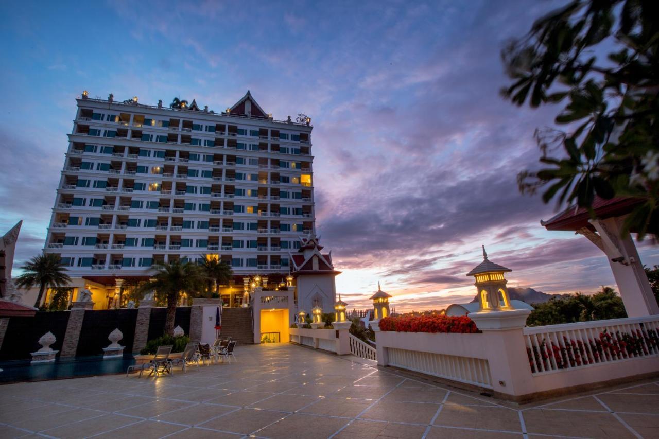 Grand Pacific Sovereign Resort & Spa Cha-Am Extérieur photo